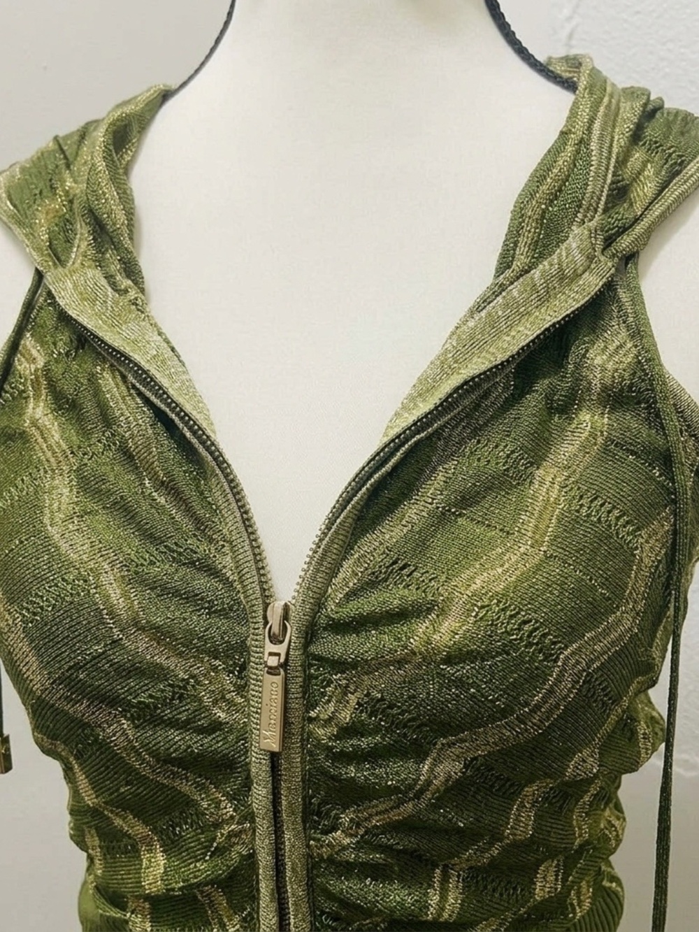 VINTAGE Marciano by GUESS Chevron Knit Hooded Zip-Front Bodycon Dress - Size S